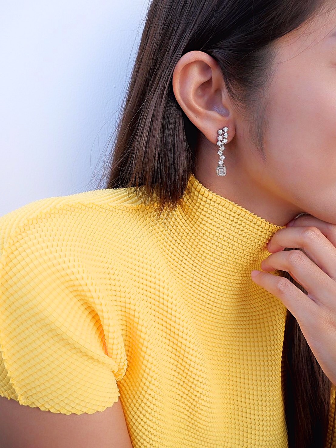 Vela Emeral Drop Diamond Earrings - Image 2