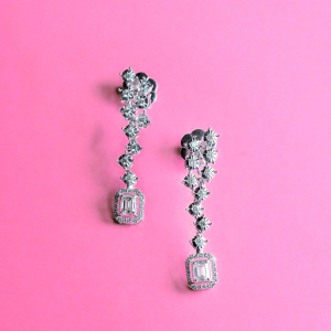 ต่างหูเพชร Vela Emerald Drop Diamond