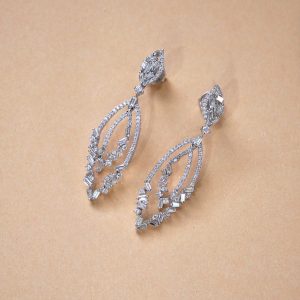 ต่างหูเพชร 2.35 กะรัต น้ำ 99-98 เพชรสะอาด VVS VS