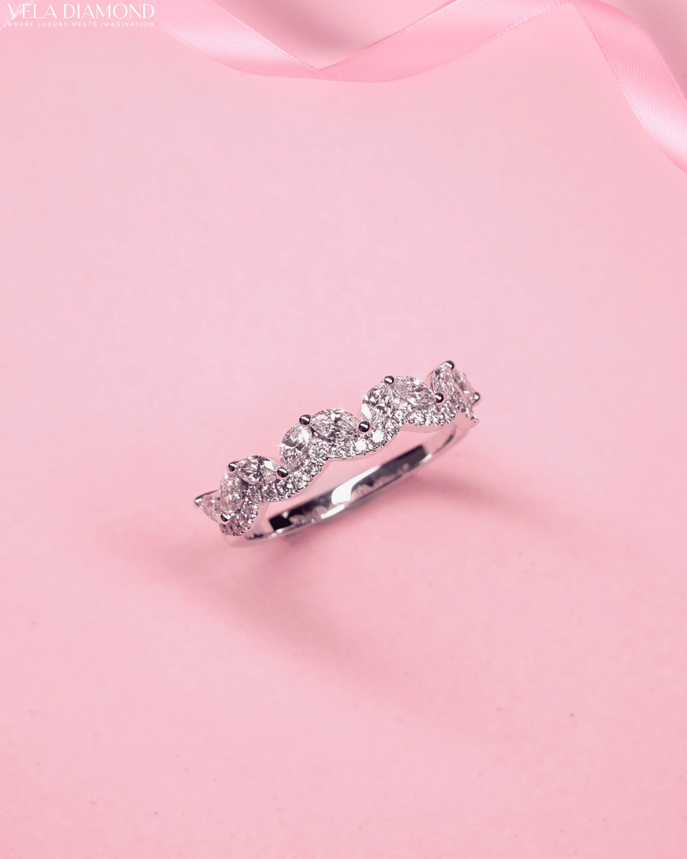 แหวนเพชร Timeless Curve Diamond Ring