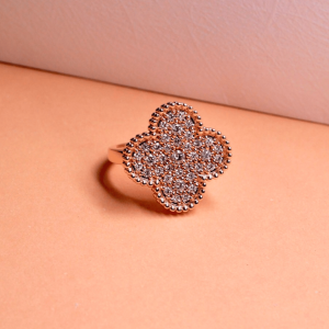 แหวน Clover Bloom Diamond Ring – Pink Gold