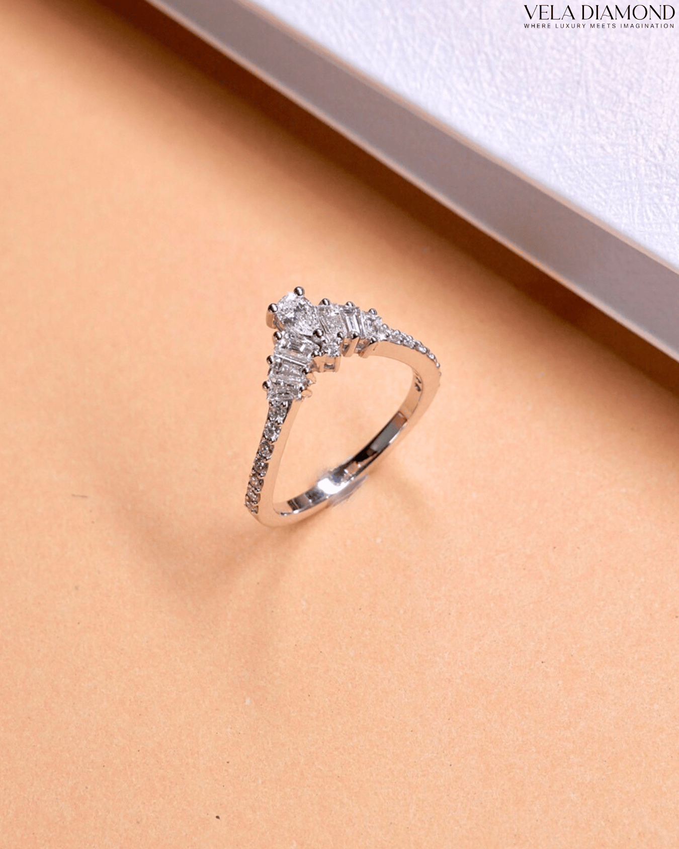 แหวนVela Crown Diamond Ring