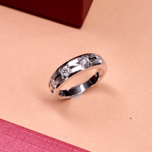 แหวนVela Baguette & Round Diamond