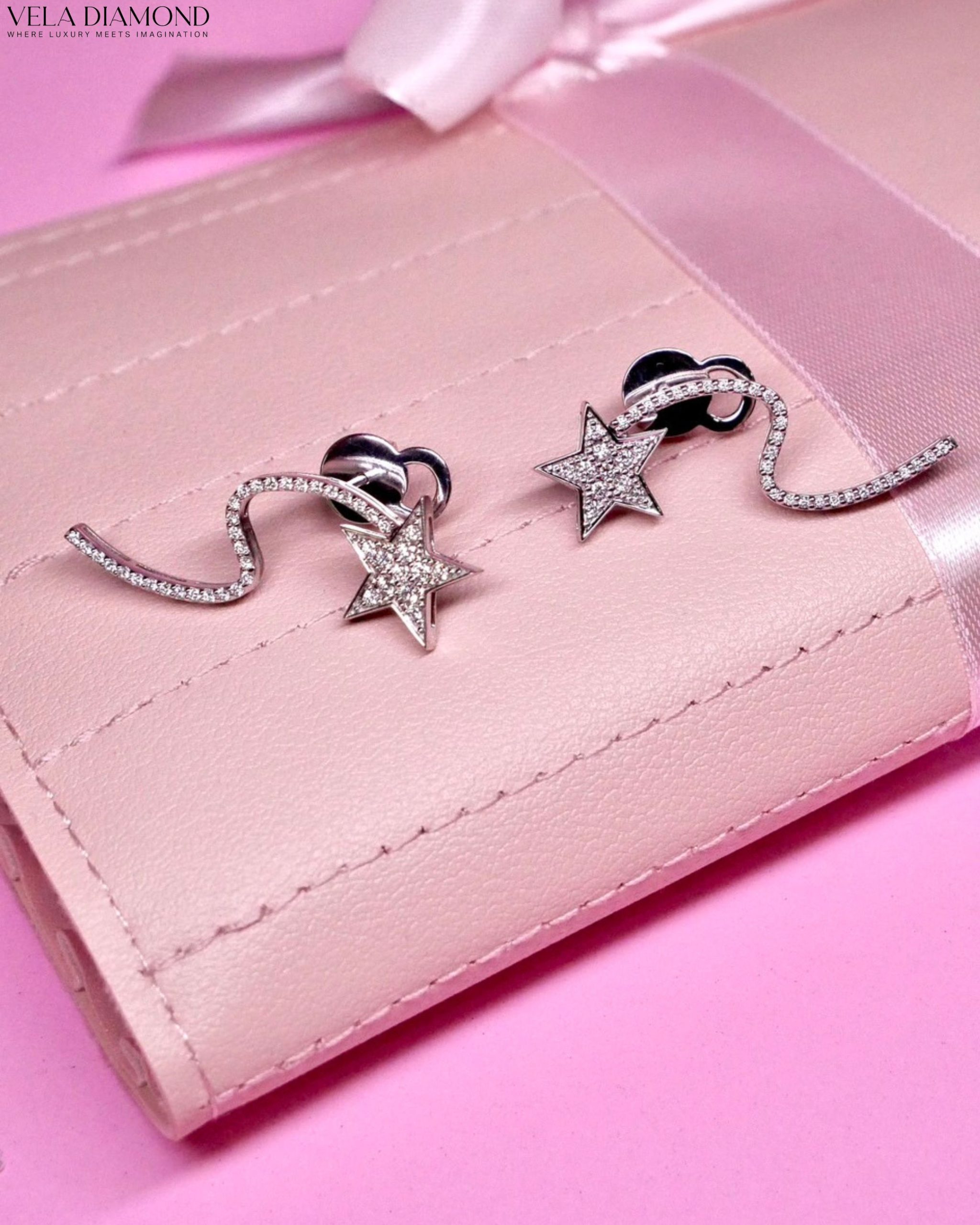 ต่างหูเพชร Luminous Star Diamond