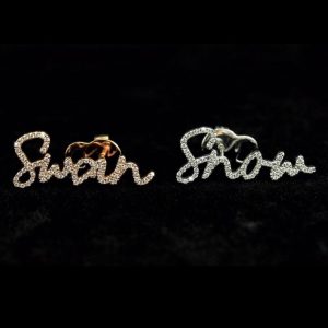 ต่างหูเพชร Custom Initial Diamond Earrings