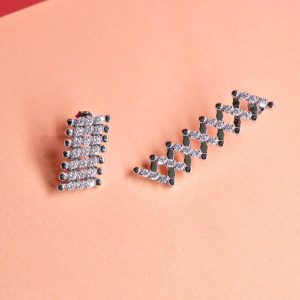 ต่างหูเพชร Vela Convertible Diamond Earrings