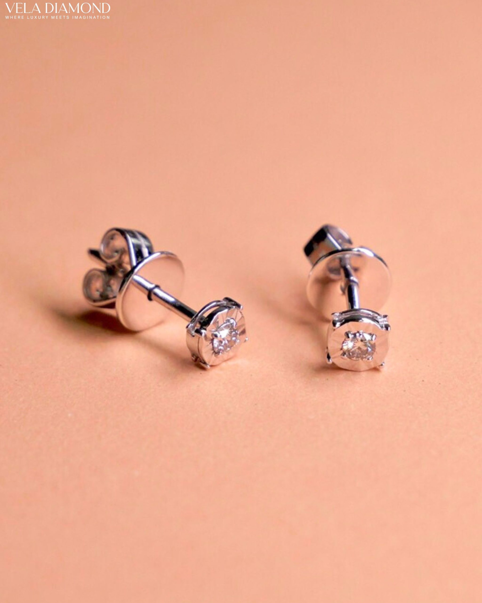 Vela Everyday Sparkle Studs Earrings