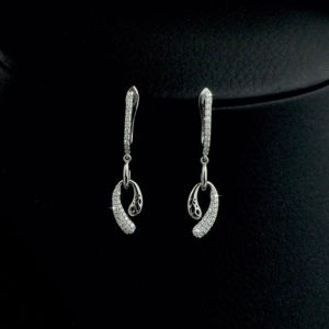 ต่างหูเพชร Curve Drop Earrings