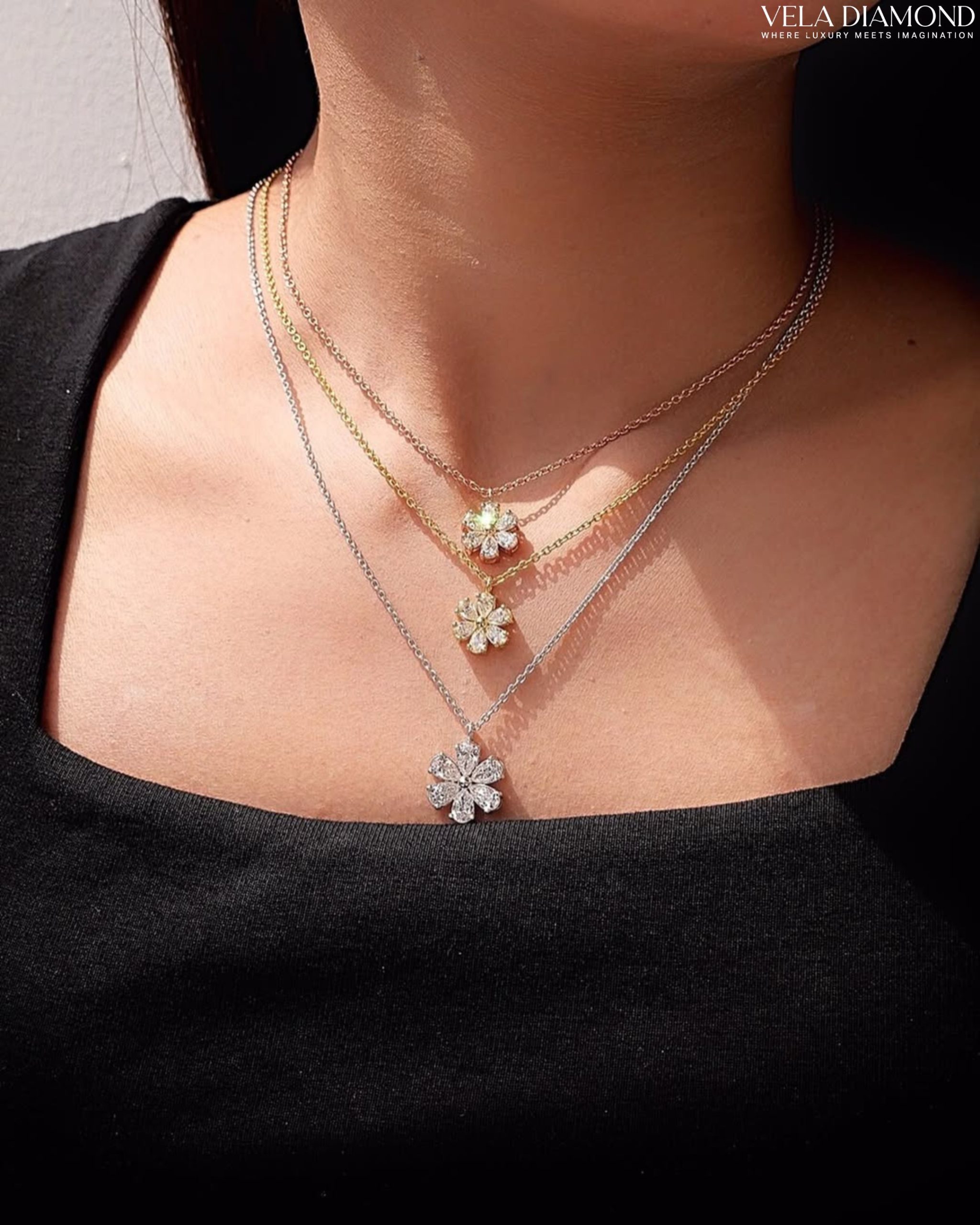 สร้อยคอจี้เพชร Pear Diamond Flower Pendant (Medium) - Image 2