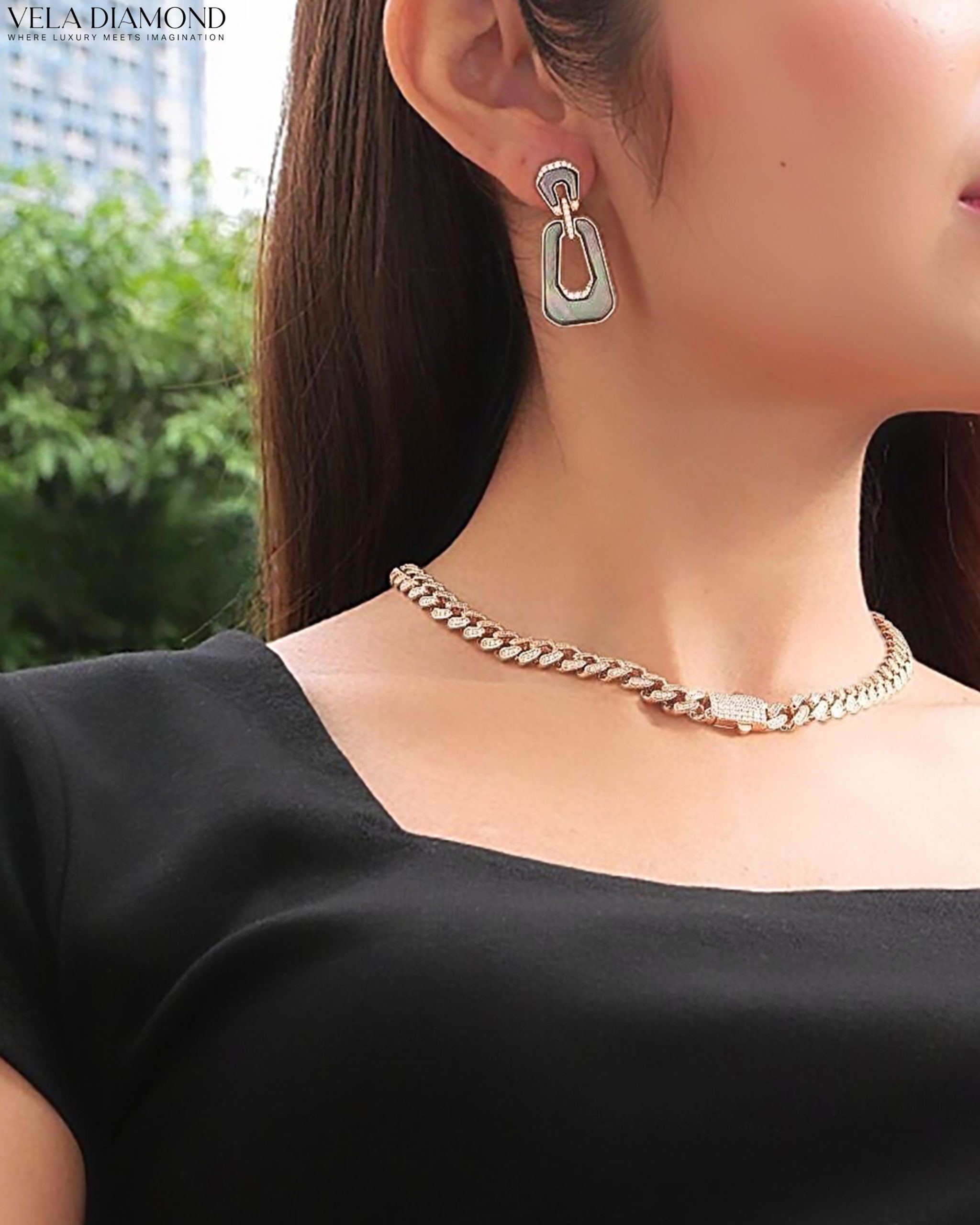 Vela Trésor Moderne Earrings (Black Pearl & Diamond) - Image 5