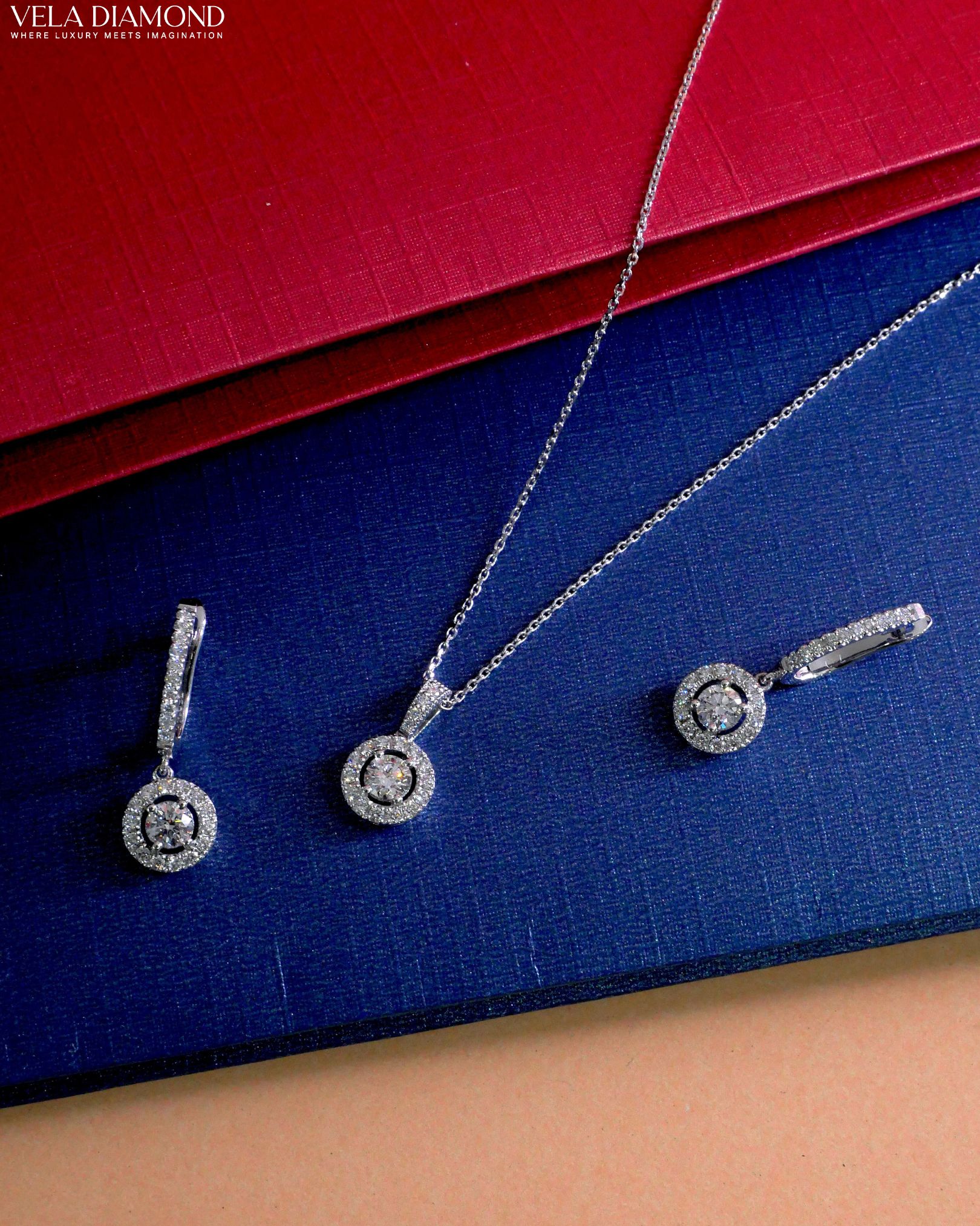 สร้อยคอพร้อมจี้เพชร Classic Halo Diamond Necklace - Image 6