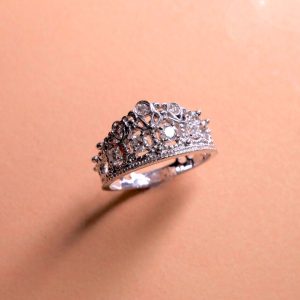แหวนเพชร Crown Lace Diamond Ring