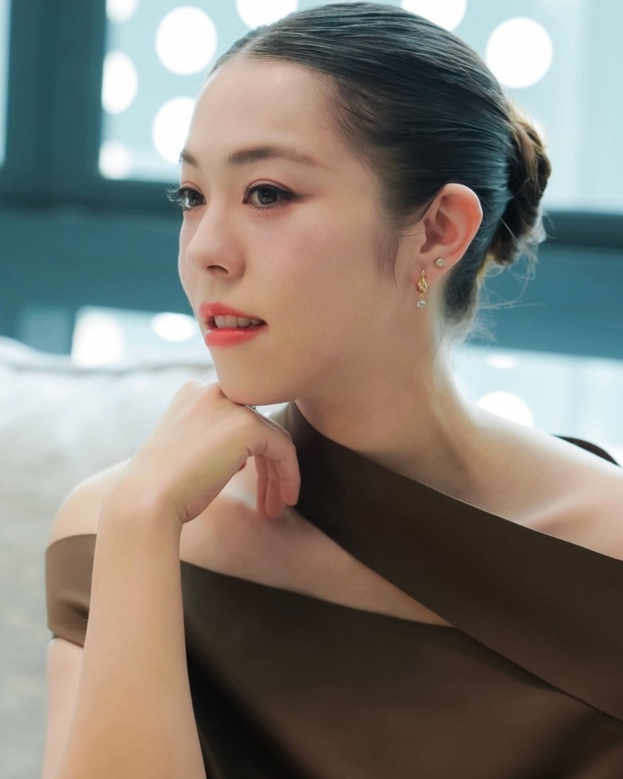 ต่างหูเพชร Adorn Short Drop Earrings — Adorn Collection - Image 2